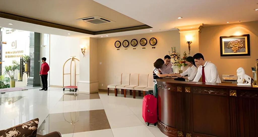 Khách sạn White Lion Hotel Hồ Chí Minh