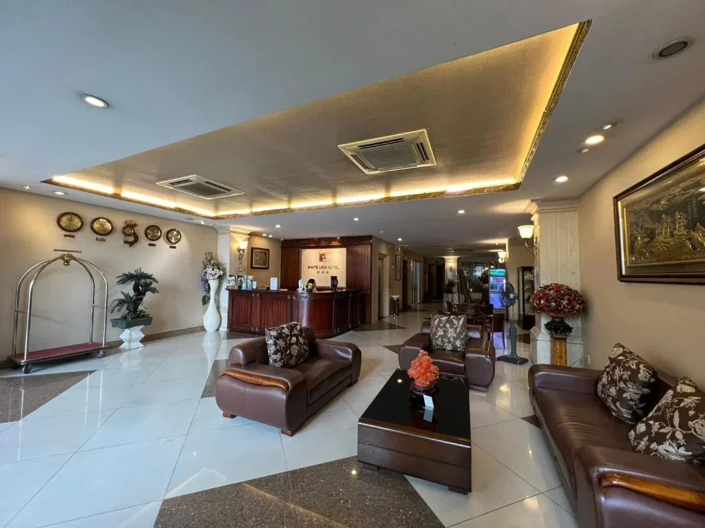 Khách sạn White Lion Hotel Hồ Chí Minh