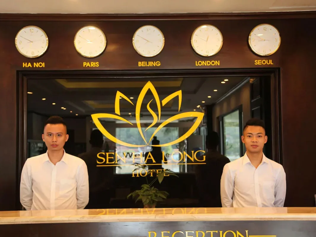 Khách sạn Sen Hạ Long Hotel