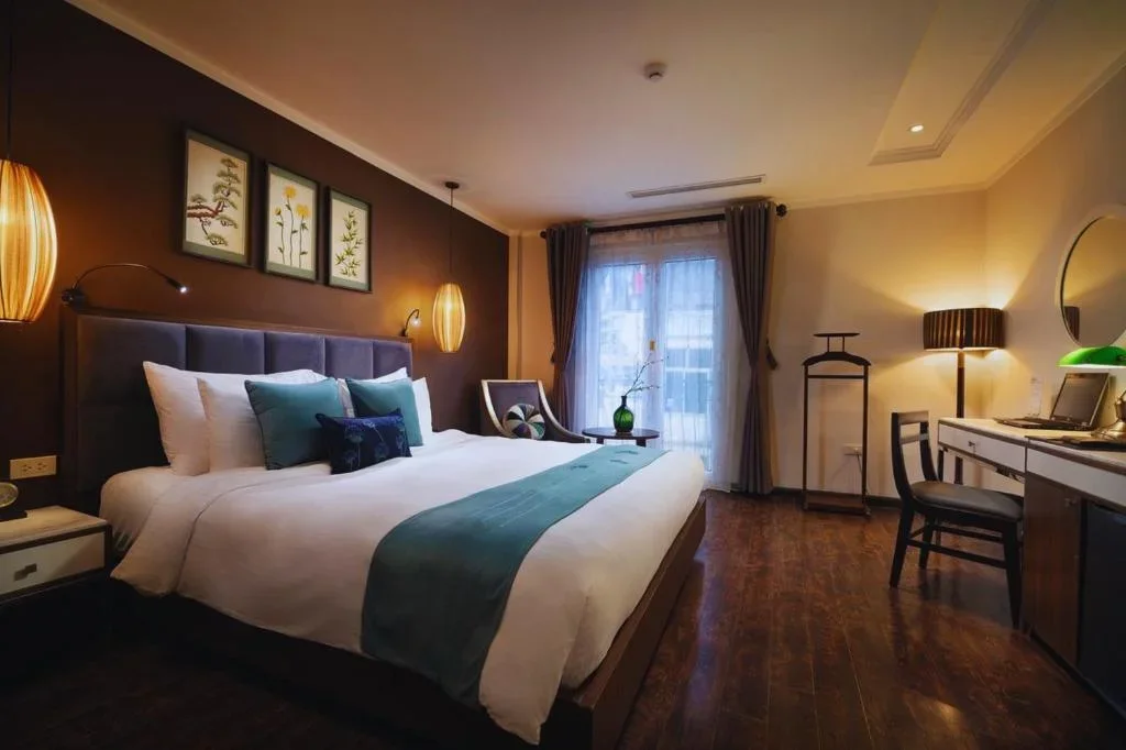 Khách sạn Hanoi Emerald Waters Classy Hotel Hà Nội