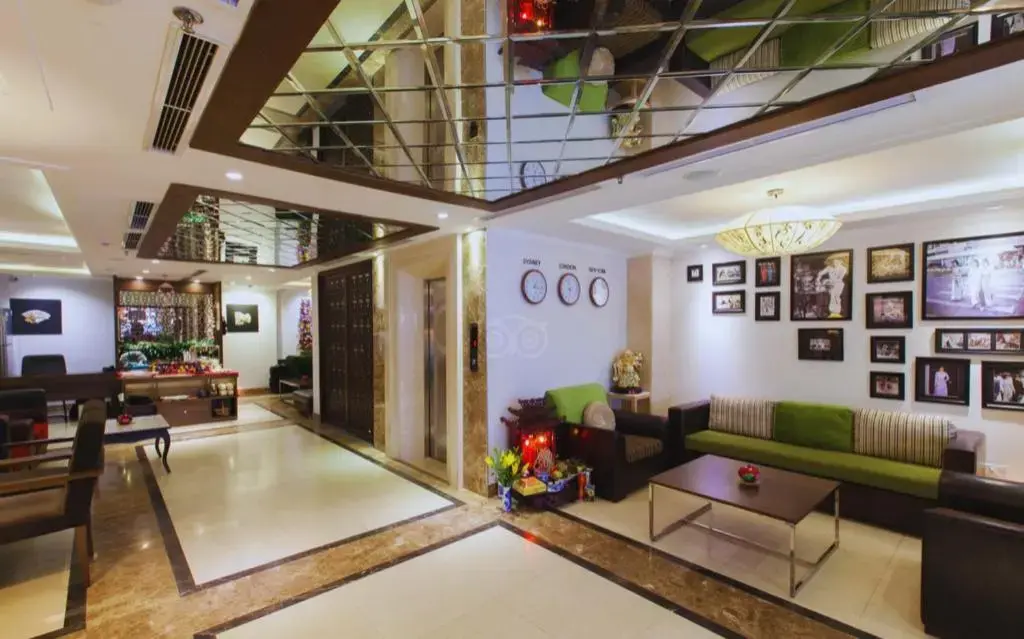 Khách sạn Hanoi Emerald Waters Classy Hotel Hà Nội