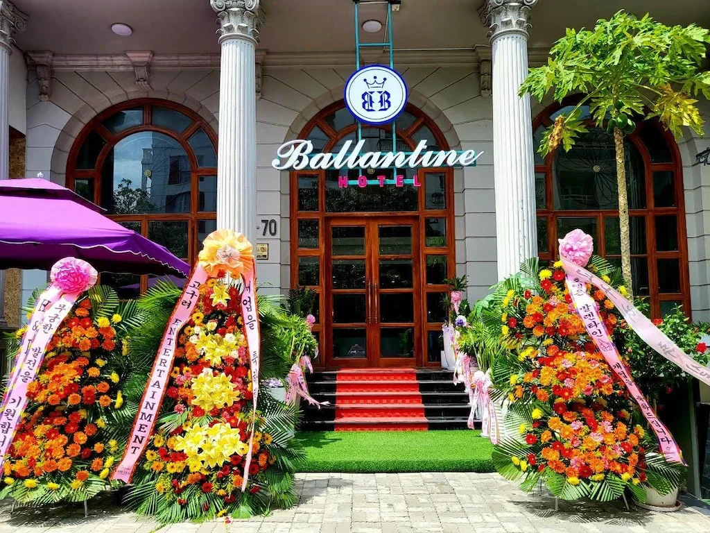 Khách sạn Ballantine Hotel Hồ Chí Minh
