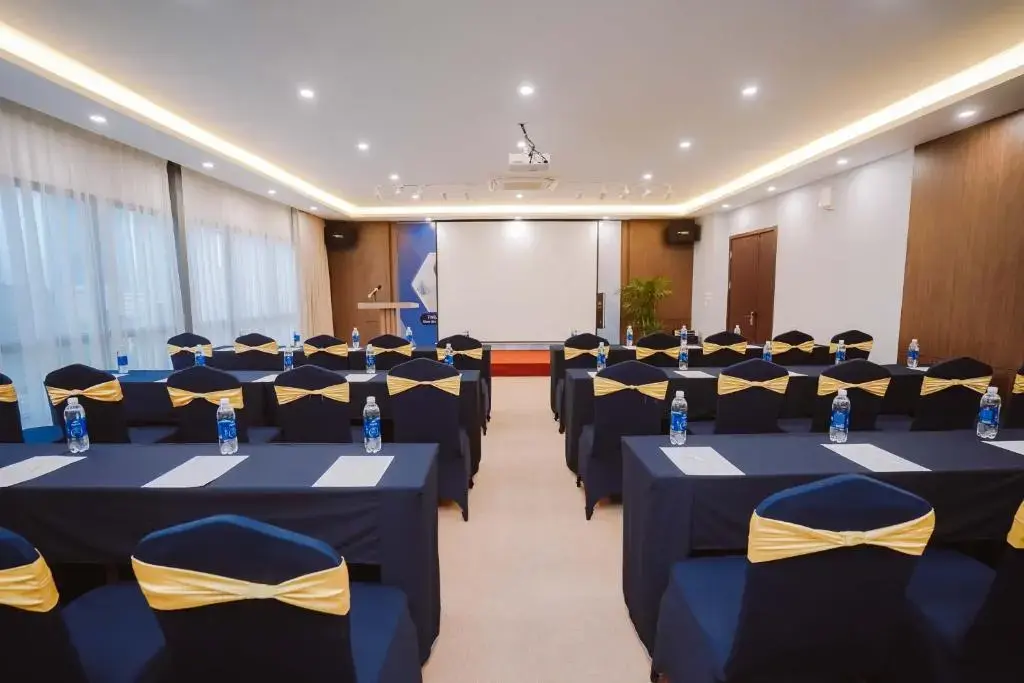 Khách sạn Reyna Hotel Hà Nội