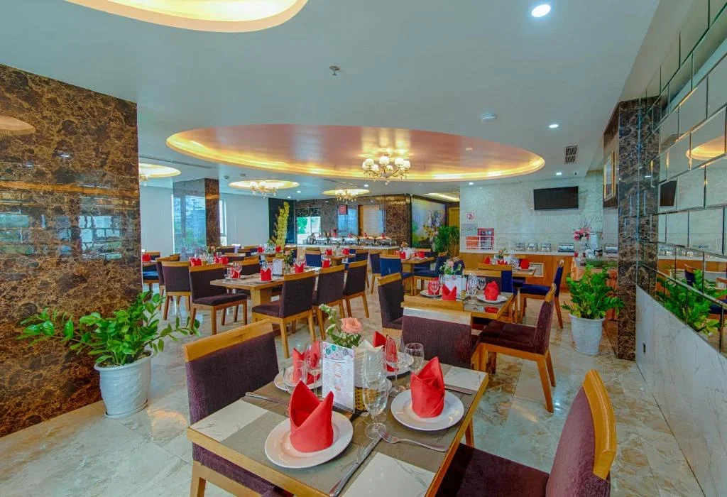 Khách sạn Fivitel Queen Hotel Đà Nẵng