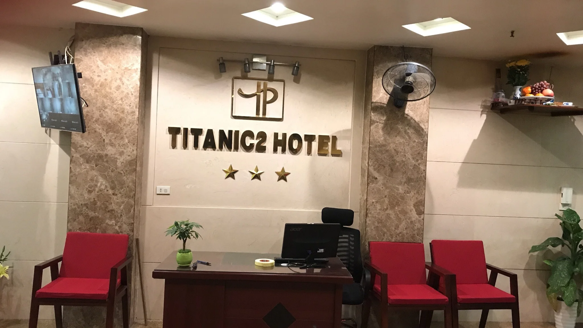 Khách sạn Titanic 2 Hotel Hà Nội