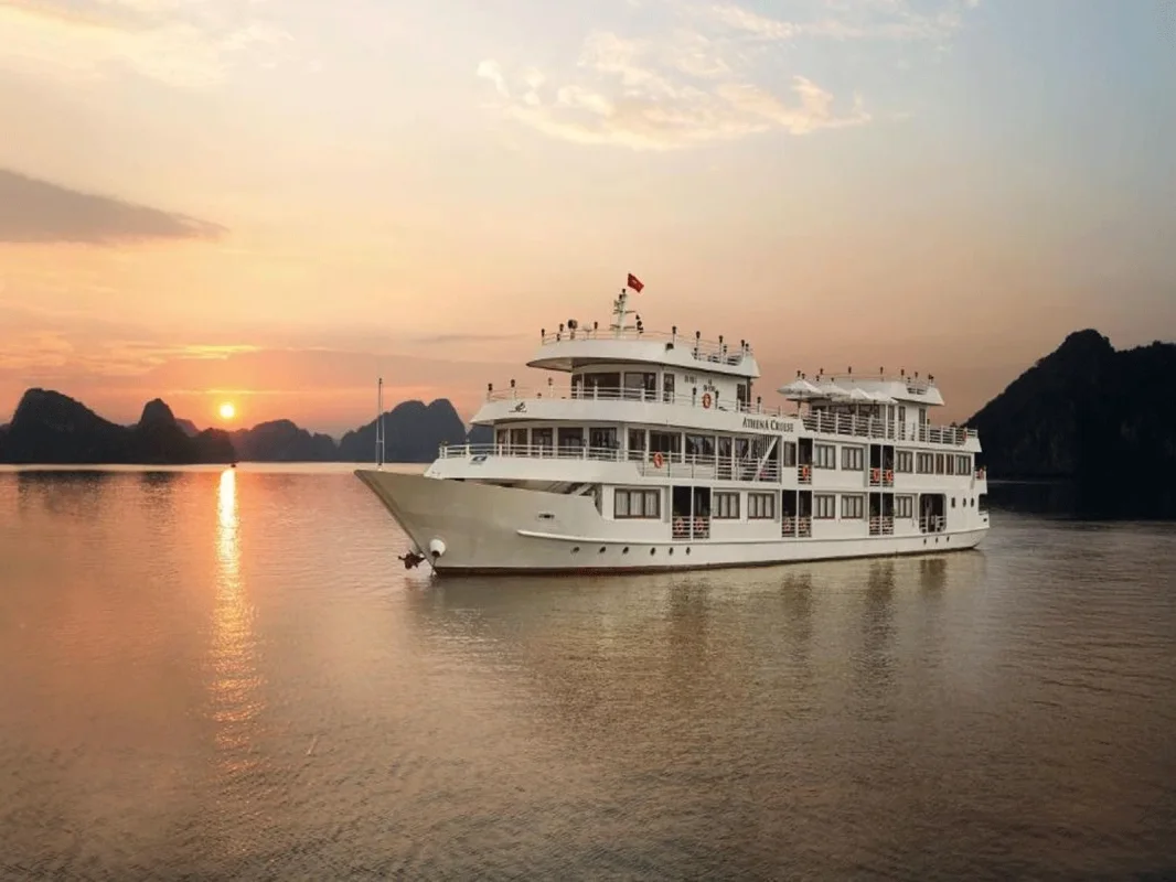 Du thuyền Athena Luxury Cruise Hạ Long