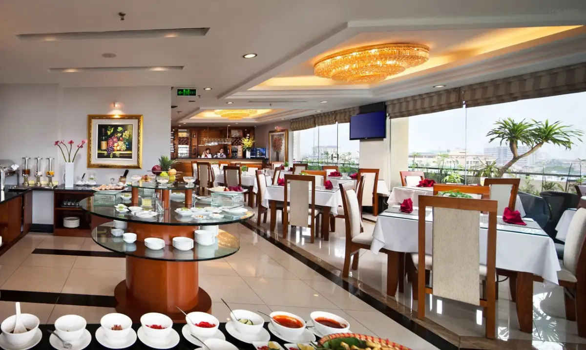 Khách sạn Luxeden Hotel Hà Nội