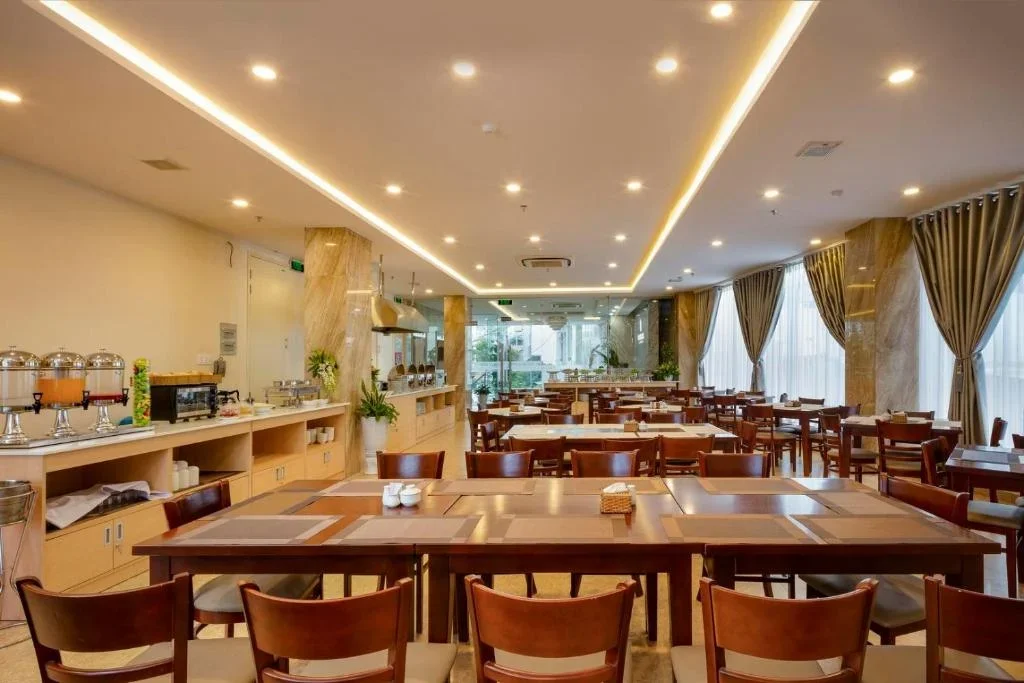 Khách sạn The Swan Hotel Nha Trang