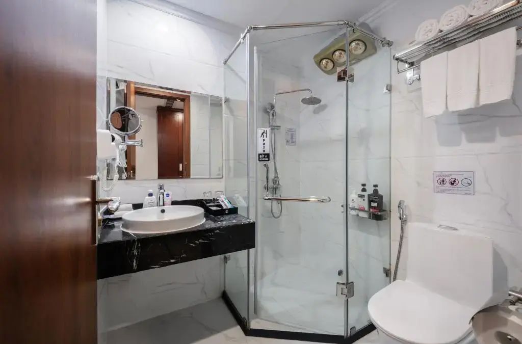 Khách sạn A25 Luxury Hotel - 31 Thanh Niên Hạ Long