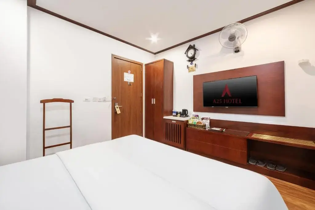 Khách sạn A25 Luxury Hotel - 31 Thanh Niên Hạ Long
