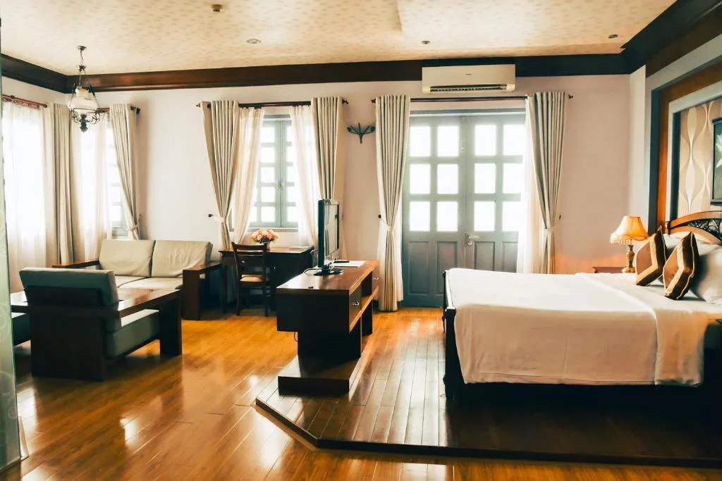 Khách sạn Rembrandt Hotel Nha Trang