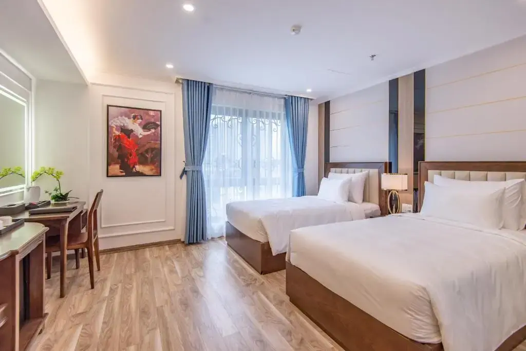 Khách sạn Reyna Luxury Hotel Hà Nội
