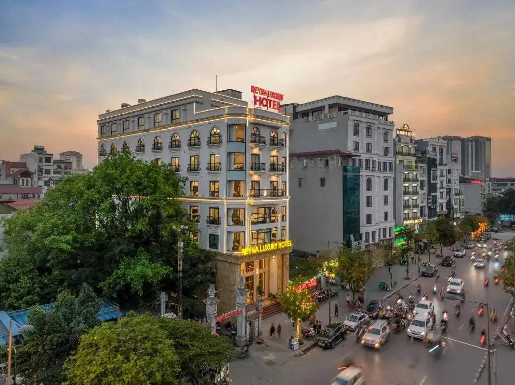 Khách sạn Reyna Luxury Hotel Hà Nội