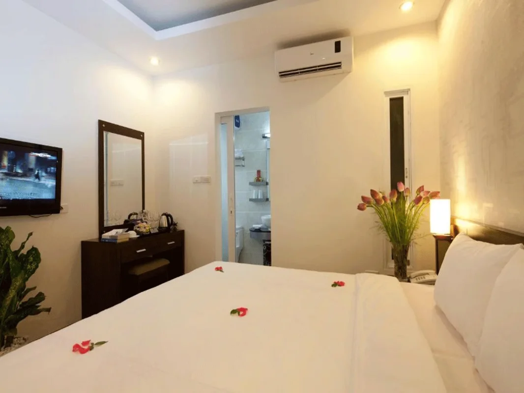 Khách sạn Rising Dragon Legend Hotel Hà Nội