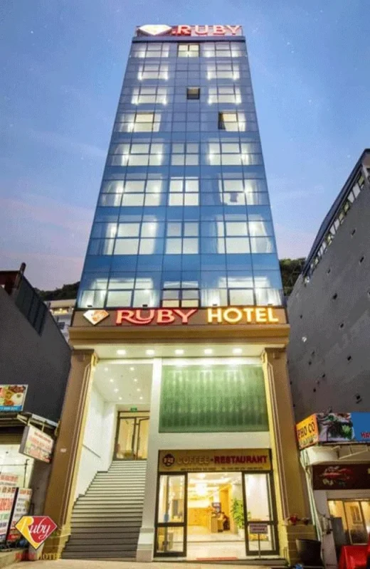 Khách sạn Ruby Hotel Cát Bà