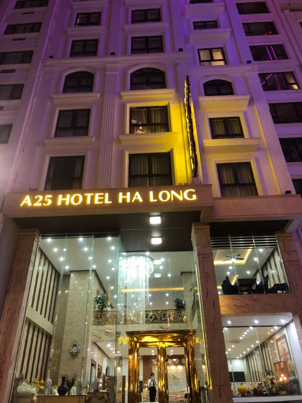 Khách sạn A25 Hotel - Bãi Cháy Hạ Long