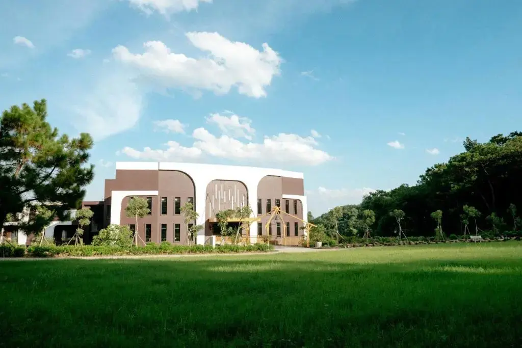 Soc Village Wellness & Retreat Hà Nội Resort
