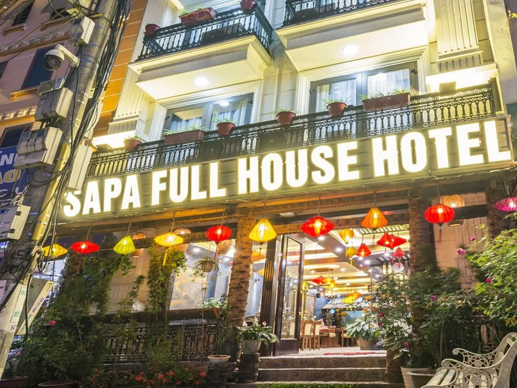 Khách sạn Sapa Full House Hotel