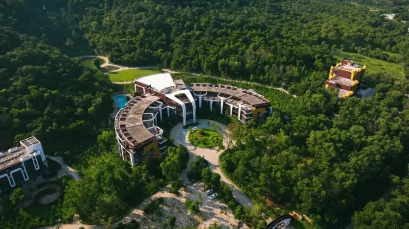 Soc Village Wellness & Retreat Hà Nội Resort