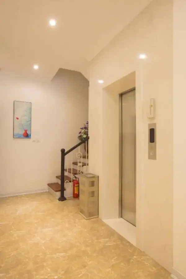 Khách sạn Vy House Hotel Hà Nội