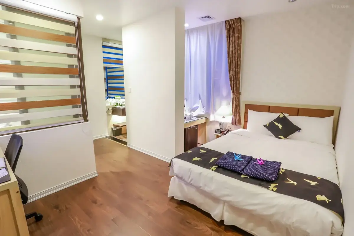 Khách sạn Momizi Business Hotel Hà Nội