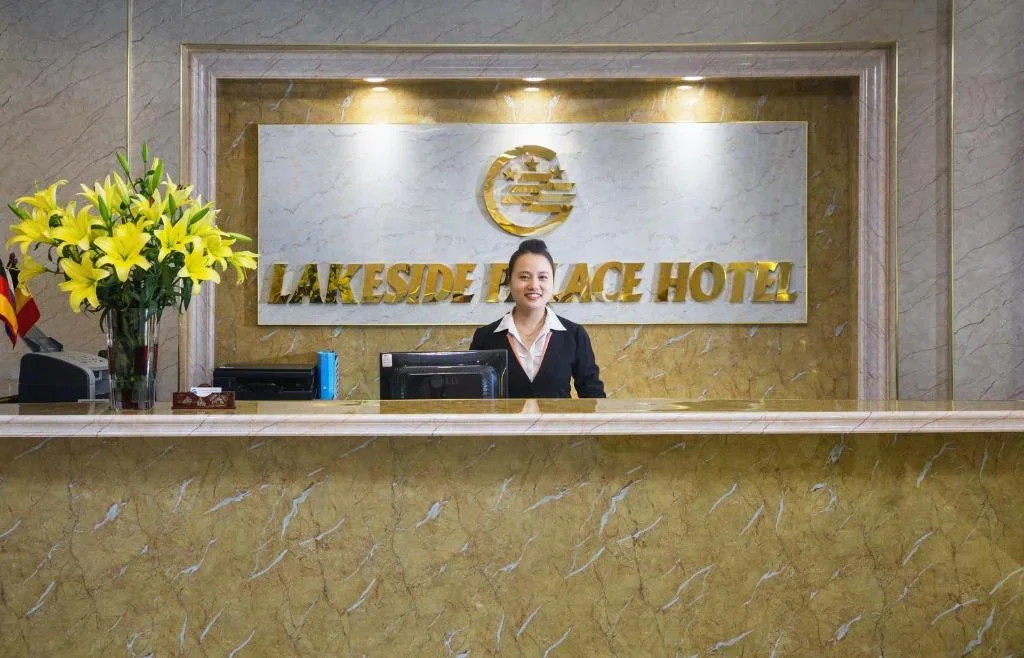 Khách sạn Lakeside Palace Hotel Hà Nội