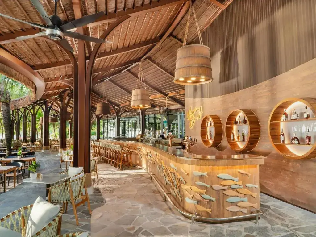 Khách sạn Premier Residences Phú Quốc Emerald Bay Managed by Accor Hotel