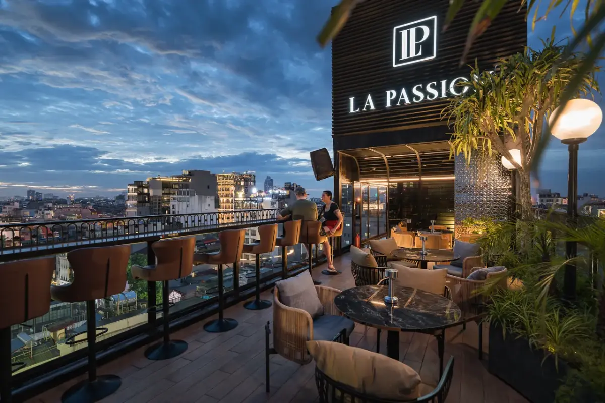 Khách sạn La Passion Premium Cầu Gỗ Hotel Hà Nội