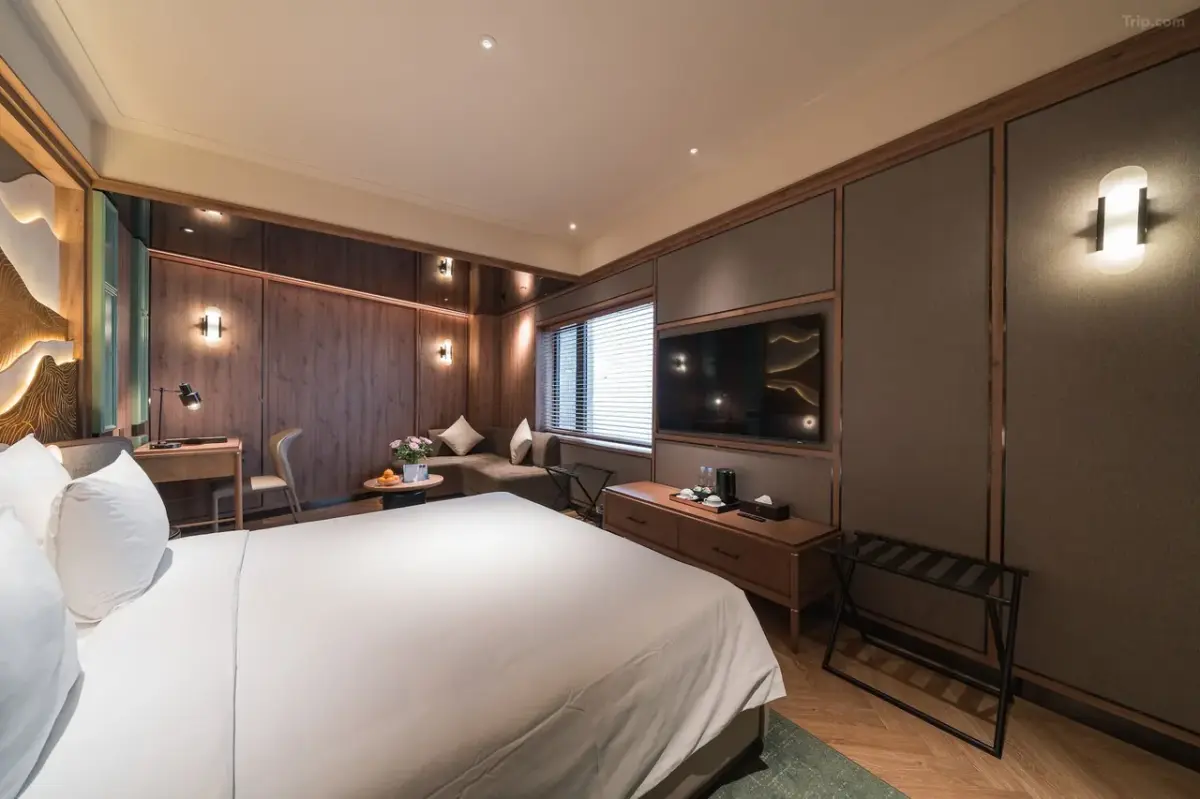 Khách sạn La Passion Premium Cầu Gỗ Hotel Hà Nội