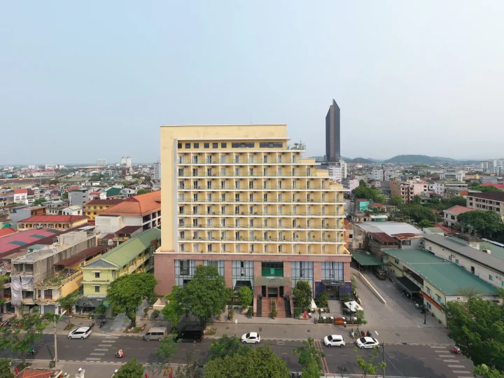 AD41 Hotel Huế
