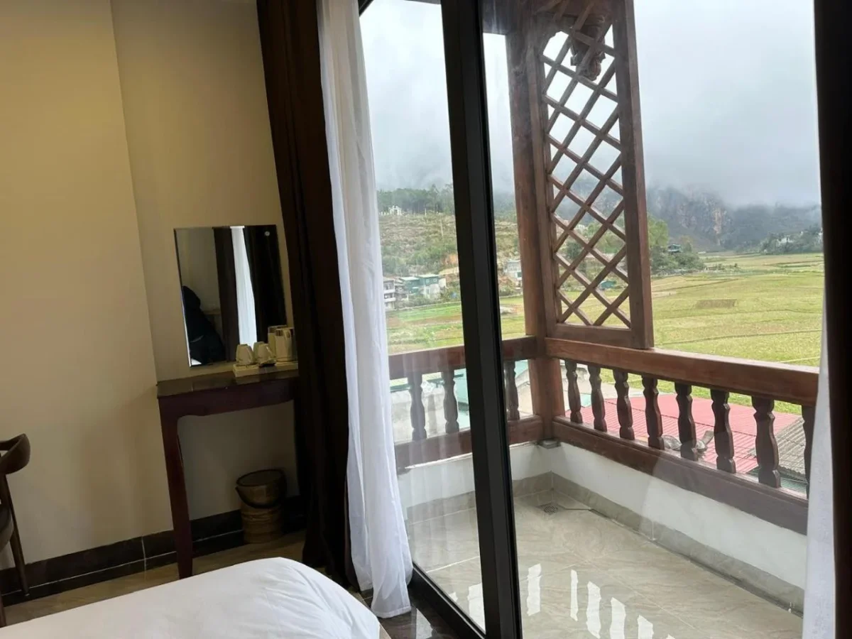 Khách sạn Đồng Văn Ville Du H'Mong Hotel Hà Giang