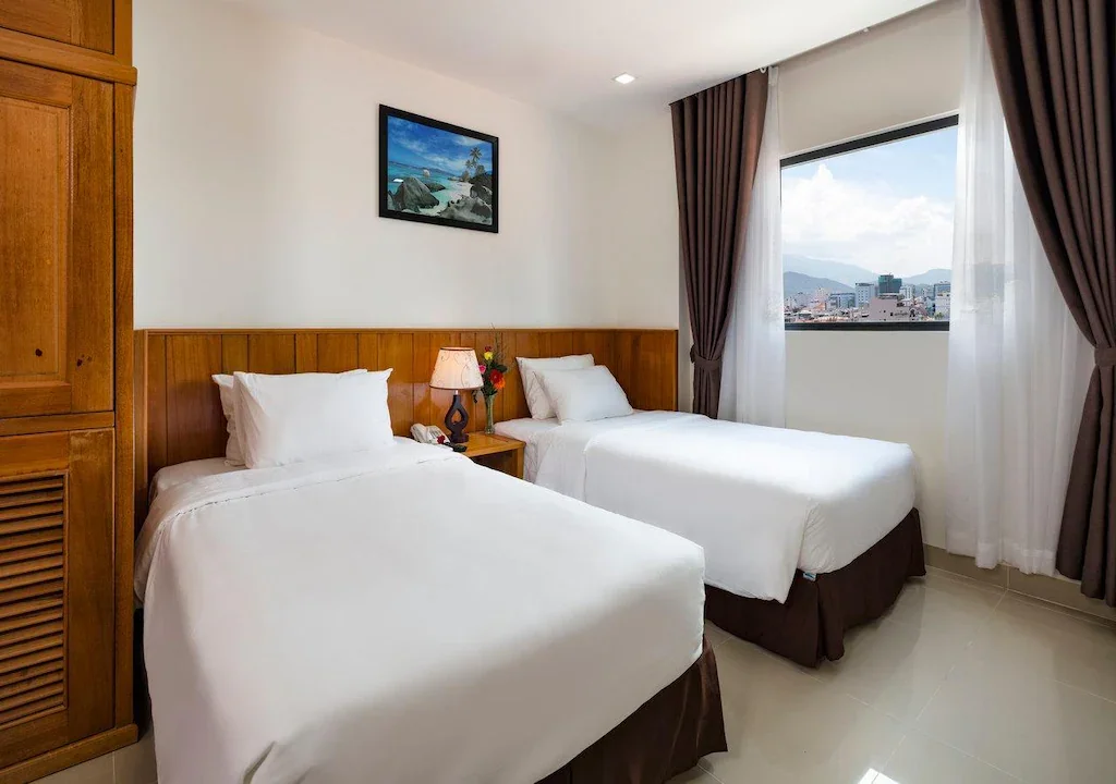 Khách sạn Royal Hotel Nha Trang