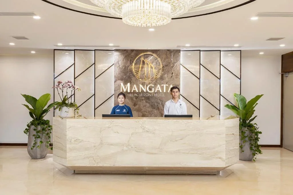 Khách sạn Mangata Beachfront Hotel Đà Nẵng