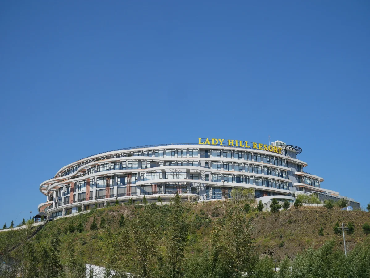 Lady Hill Sapa Resort