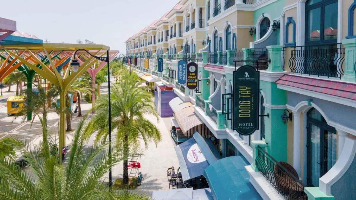 Khách sạn Đông Tây Hotel Phú Quốc