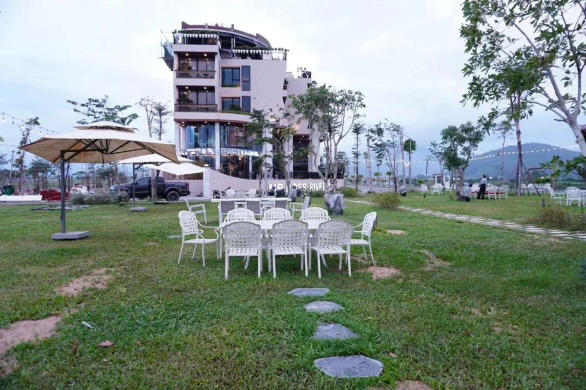 Khách sạn Mr Boss Riverside Hotel Da Nang Đà Nẵng