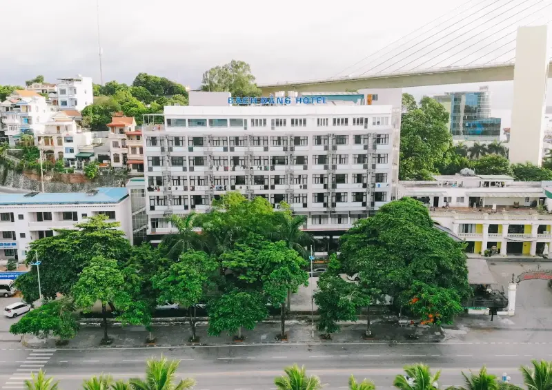 Bạch Đằng Hotel Hạ Long