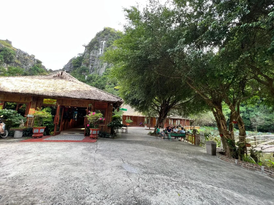 Khách sạn Tam Cốc Nature Lodge Ninh Bình