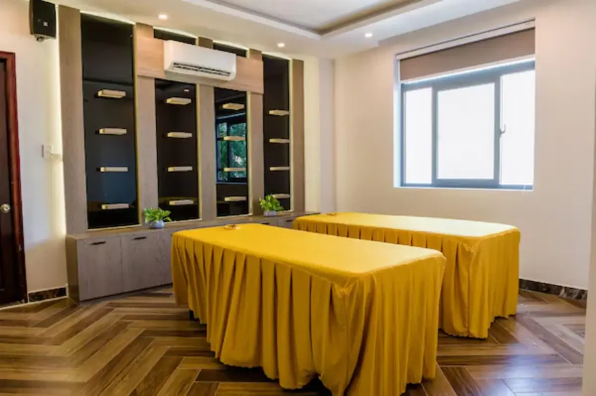 Khách sạn The Palms Hotel Phan Thiết