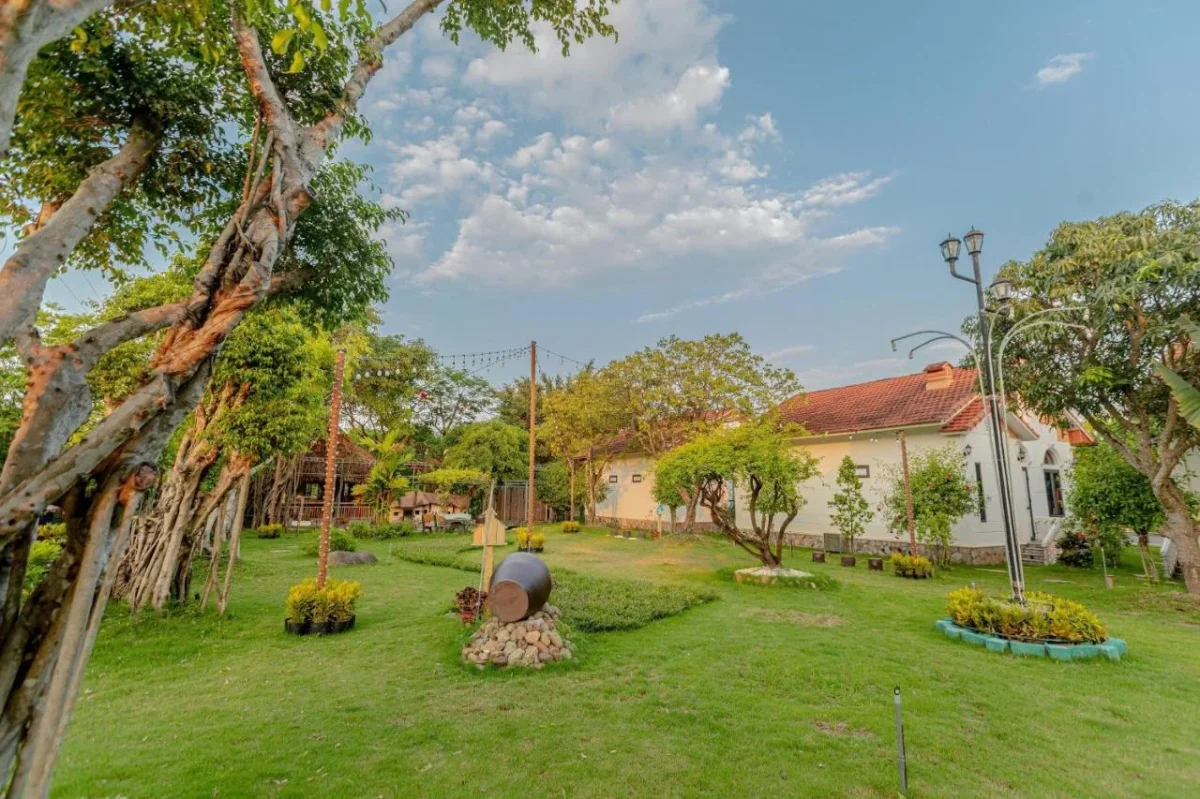 Hoa Lư Garden Resort Ninh Bình