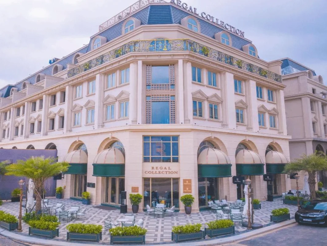 Khách sạn Regal Collection House Quảng Bình