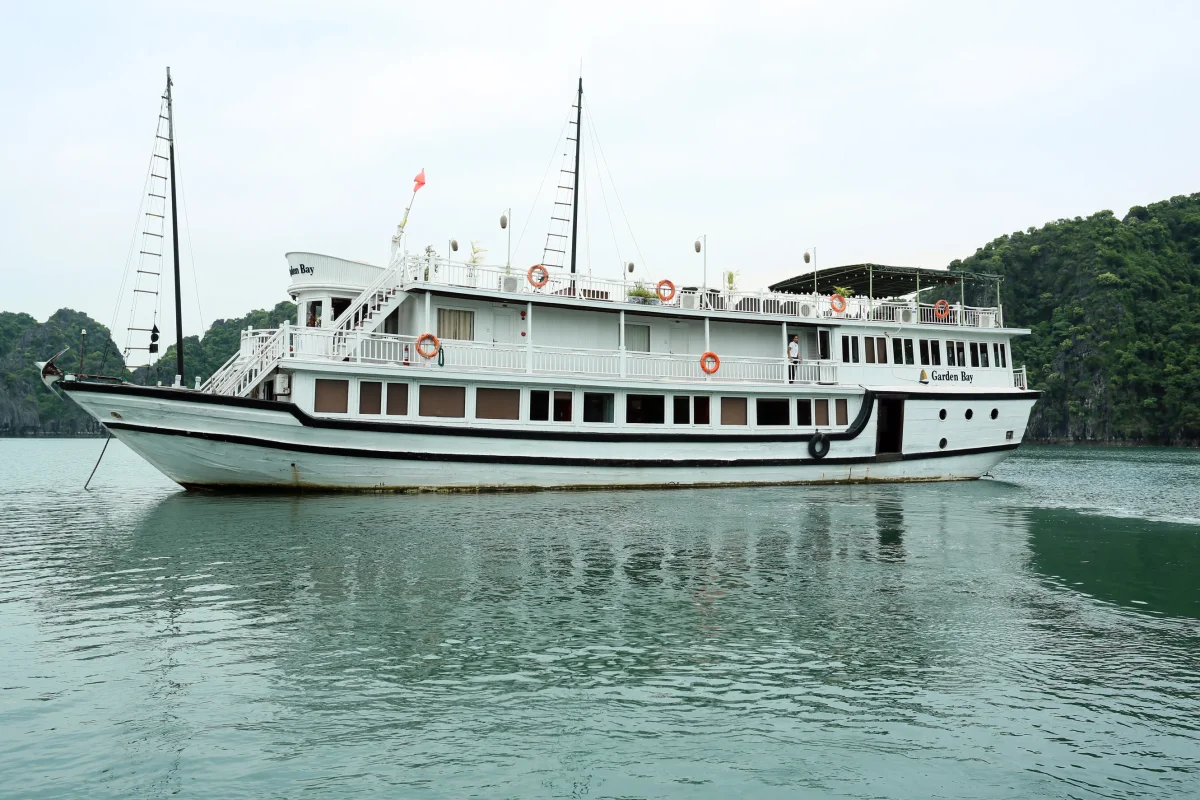 Du thuyền Garden Bay Cruises Classic Hạ Long
