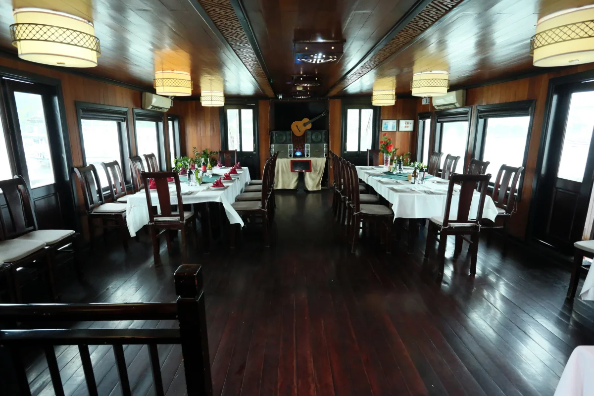Du thuyền Garden Bay Cruises Classic Hạ Long