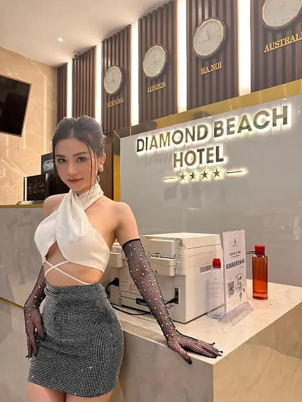 Khách sạn Diamond Beach Hotel Đà Nẵng