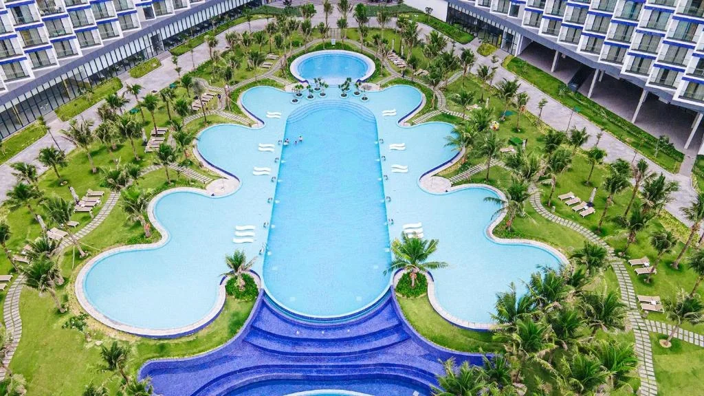 The Empyrean Cam Ranh Beach Resort Khánh Hòa