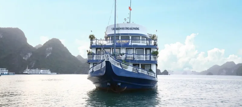Lotus D'Orient Cruise Hạ Long