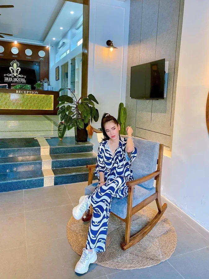 Khách sạn Iris Hotel Hạ Long