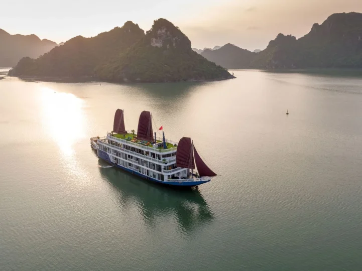 Le Journey Luxury Cruise Hạ Long