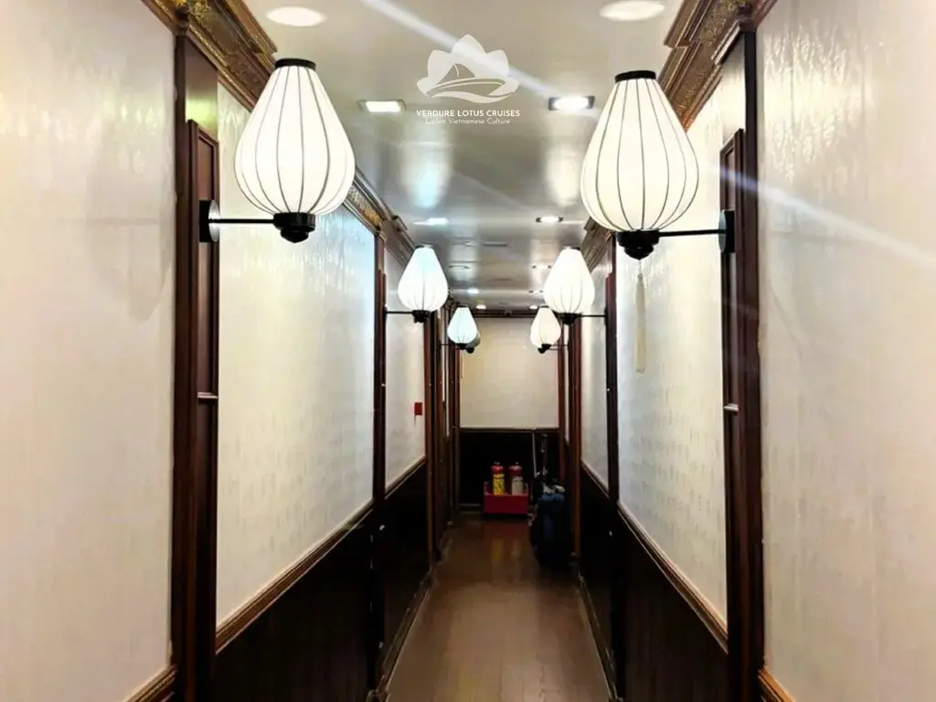 Du thuyền Verdure Lotus Cruise Classic Hạ Long