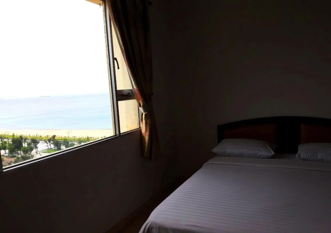 Khách sạn Long Beach Hotel Phú Yên